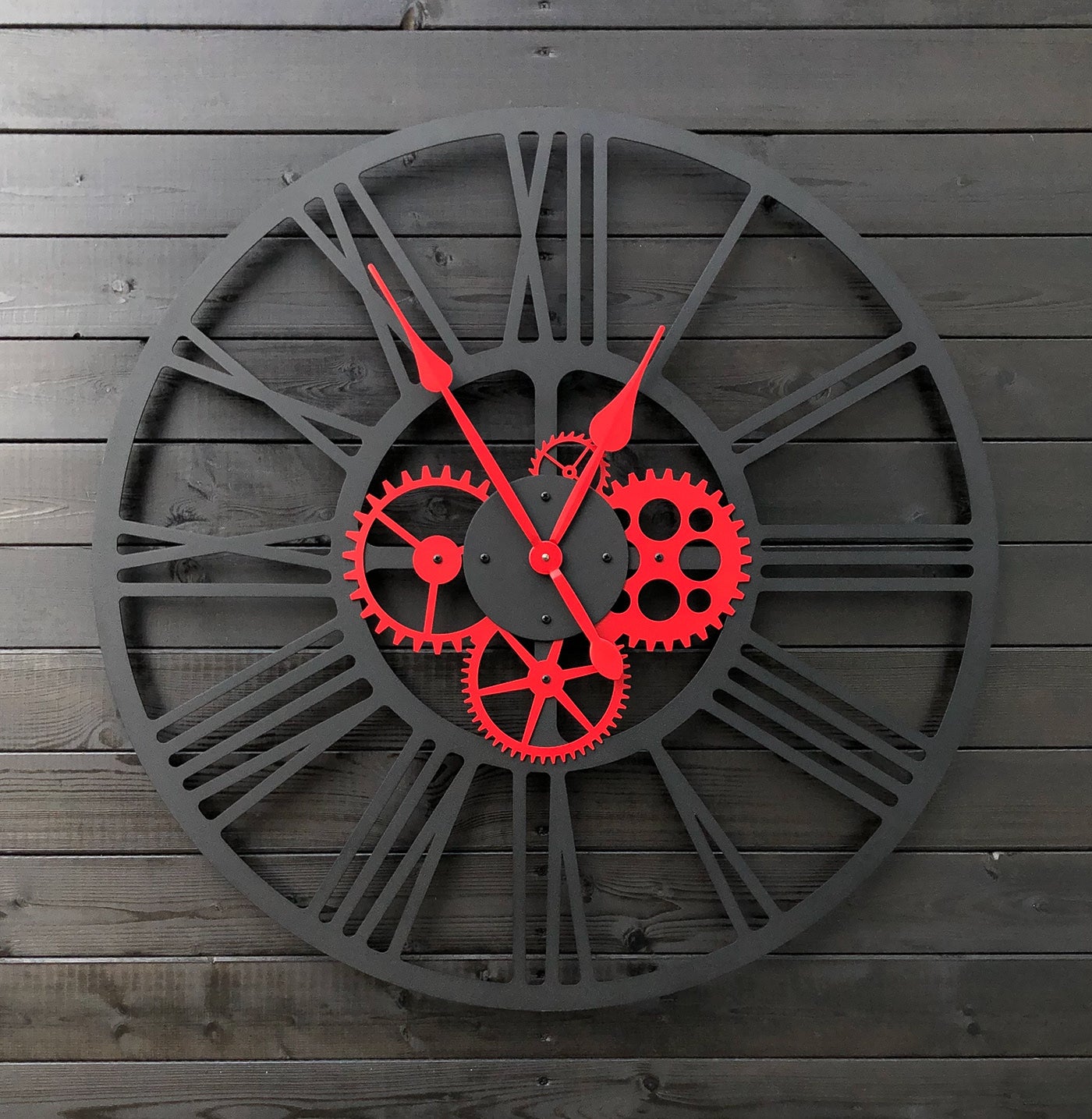 Stylish Industrial Gear Wall Clocks with Roman Numerals — Modern Designs in Orange, Blue, Yellow, and Red for Home Decor