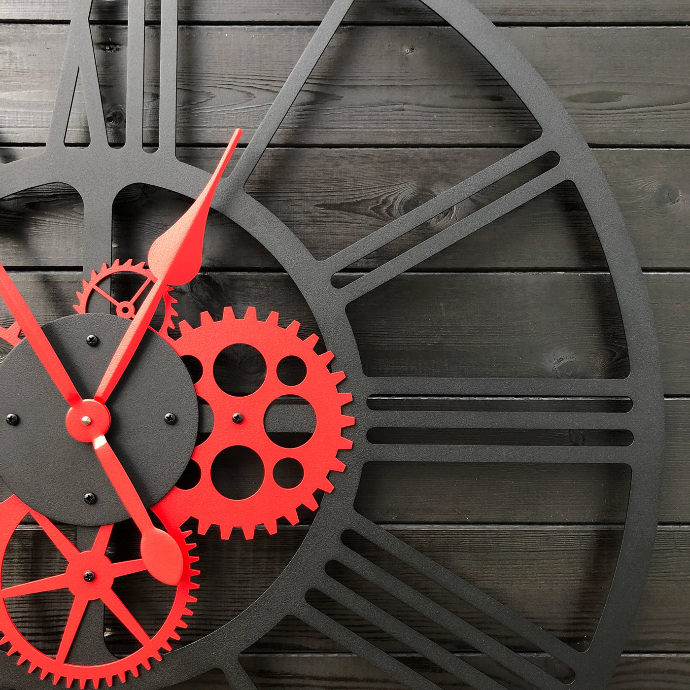 Stylish Industrial Gear Wall Clocks with Roman Numerals — Modern Designs in Orange, Blue, Yellow, and Red for Home Decor