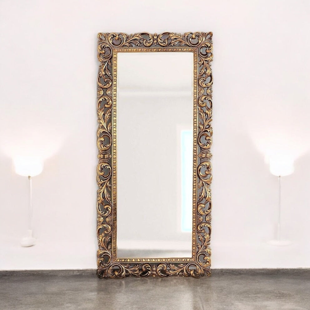 Rectangular Wall Mirror - Lavish Gold Frame A Sense of Antique Luxury And Timeless Elegance.